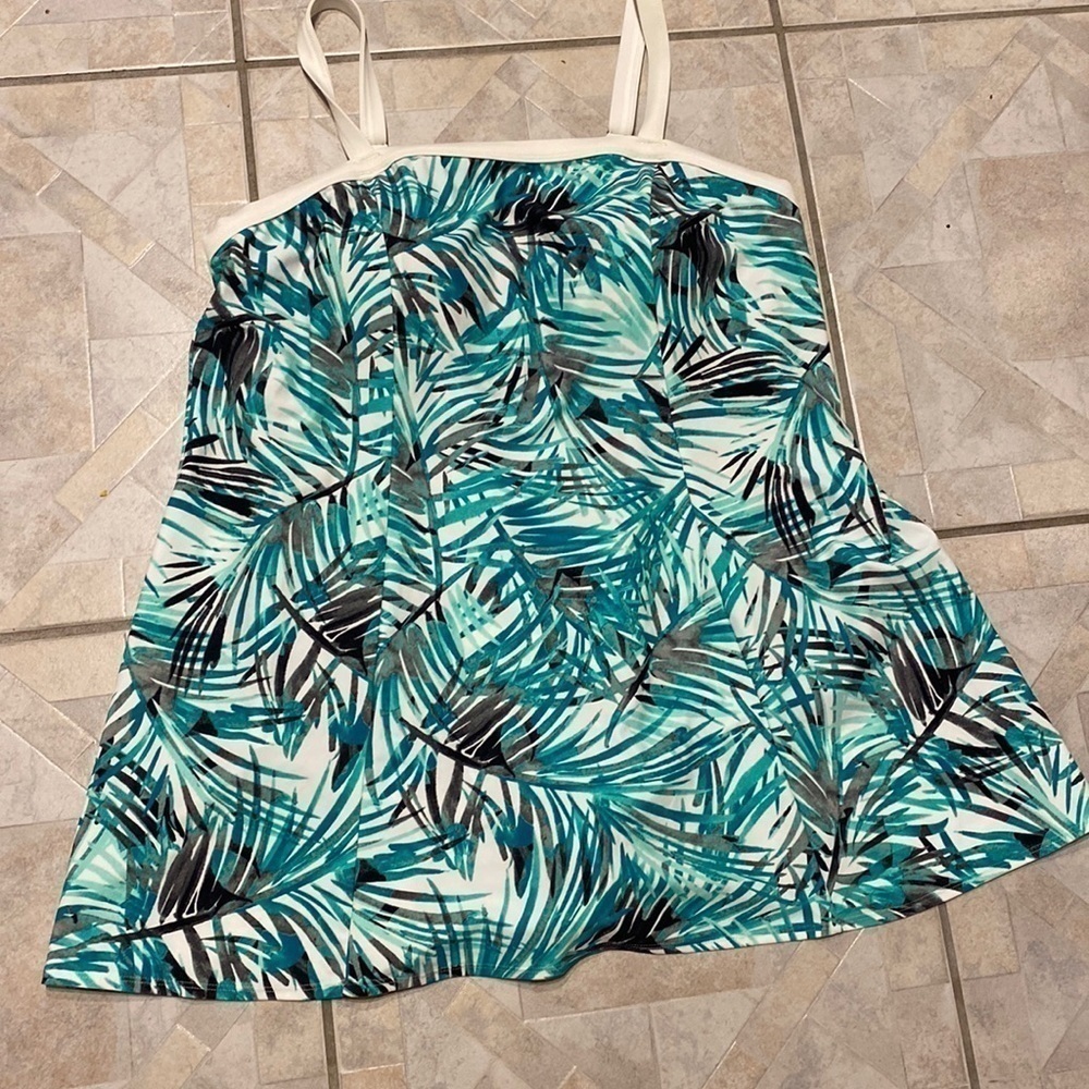 Q womens Swim365 one piece built in bra plus size swimsuit size 22W